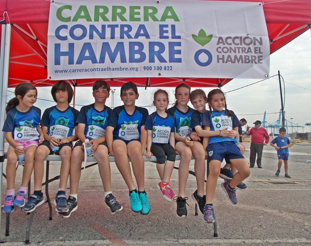 9 colegios y clubes deportivos de Algeciras participan en la Carrera Contra el Hambre