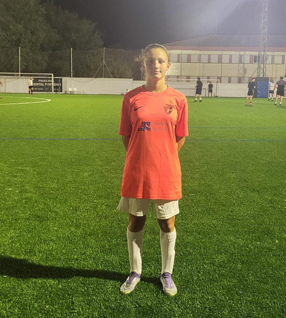 Lucía Moncayo, seleccionada con la Gaditana de fútbol